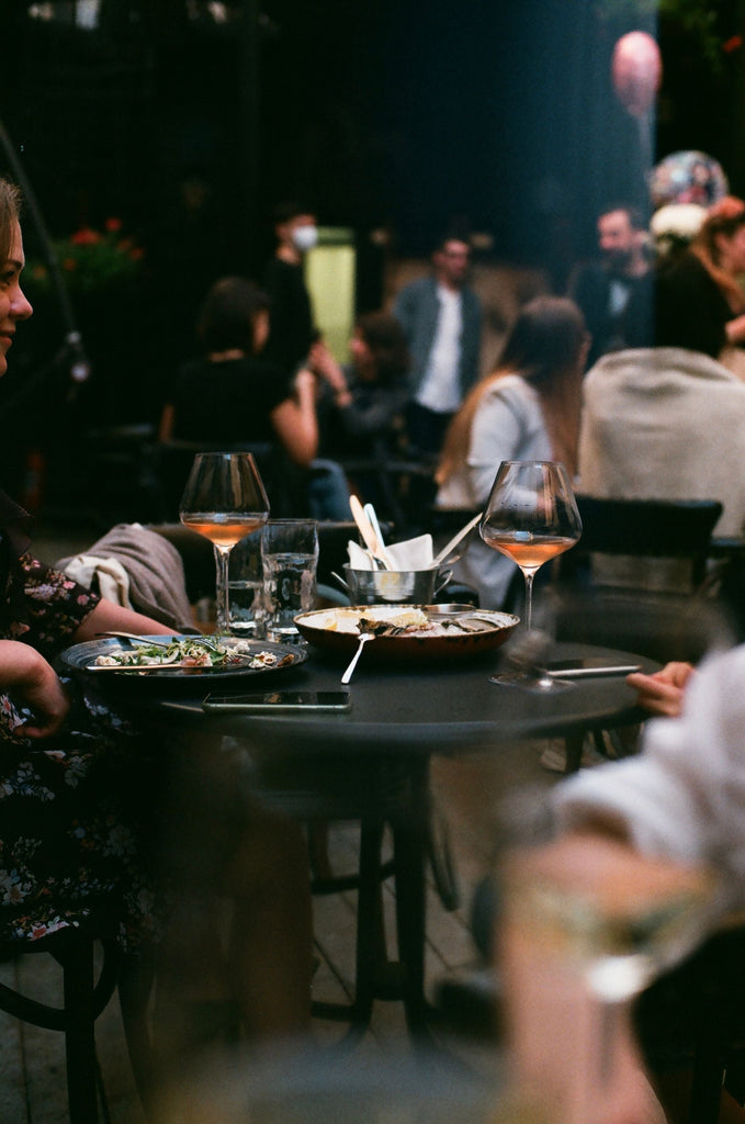 Why Your Restaurant Furniture Is More Important Than You Think | IRF